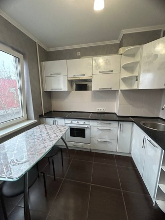 Продам 2-комнатную квартиру на Добровольского - фото 1