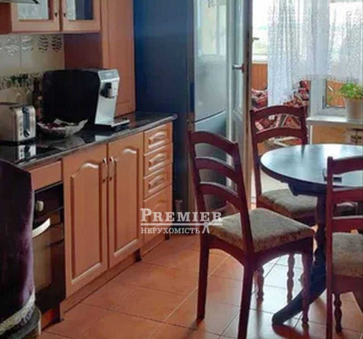 Уютная двухкомнатная квартира в развитом районе города - фото 1