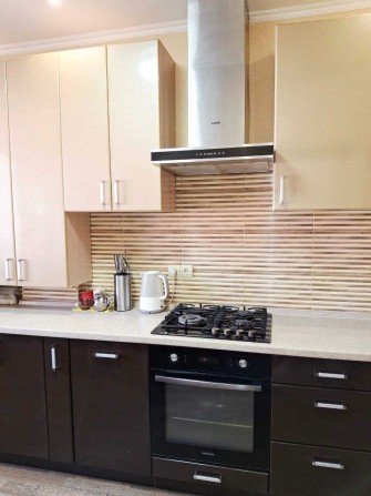 Продається 3-кім квартира з ремонтом жк Щасливий, 2 санвузли з ваннами - фото 1