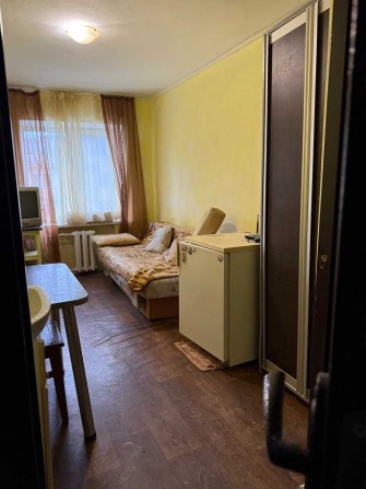 3500 м.Ботанический Сад Продам гостинку 4 этаж ,S-8,6 кв.м !AS - фото 1