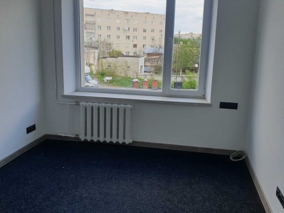 Оренда  офісів та довгострокова оренда кімнат для проживання.