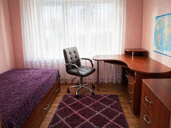 Кімната для дівчини. Проживання без власників