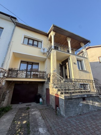 Підселення в будинок з усіма привілегіями: тераса, парковка, приватний сектор - фото 1