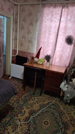 Здається кімната для дівчини в приватному будинку - фото 1