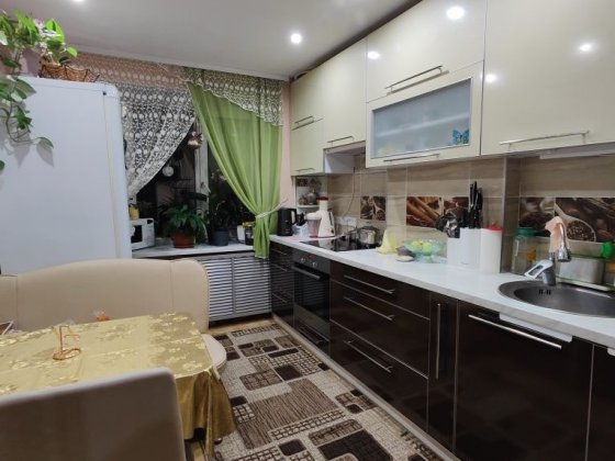 Продам 3 комнатная квартира Залютино. Капремонт Харьков