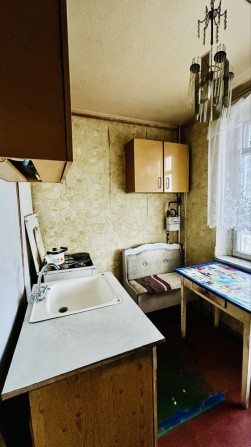 Продам 2 к квартиру возле метро, ул. Державинская, 2 ( Коцюбайла ) - фото 1