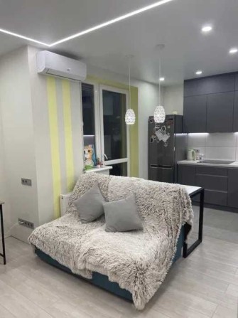 Продаж 1 квартири  ЖК Пташка вул Академика Барабашова  з ремонтом (21747) - фото 1