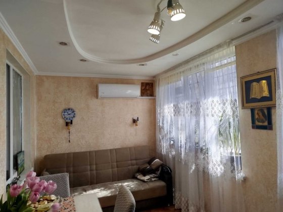 Уютная квартира для семьи на Таирова .Ремонт, балкон и подвал. Одеса