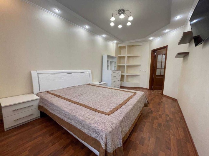 Продаж 2-кімнатної квартири, вул. Соборності України 208А - фото 1