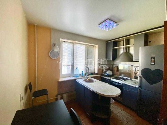 Продаж 3к.кв. вул. Нескорених, Салтівка Харьков