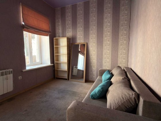 Продам 1 комнатную квартиру в центре! Одеса