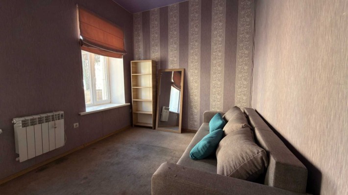 Продам 1 комнатную квартиру в центре! - фото 1