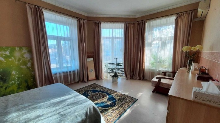 Продам 3-комнатную квартиру в центре Молдаванки - фото 1