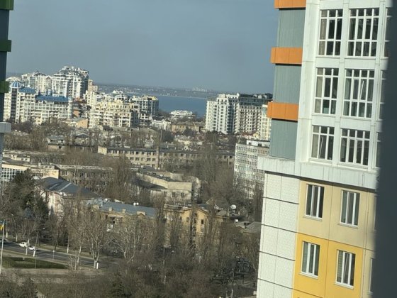 Продам  2к квартира 4 сезона парк Победы проспект Щевченко Одеса
