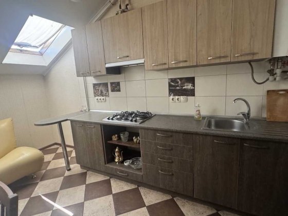 Таирова 1к в малоэтажном доме, программы - ДА, все остается - новострой с газом Одесса