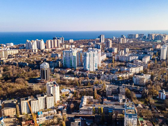 4 Сезона Украинки (Гагарина) 101 м начат ремонт стройматериалы в подар Одеса