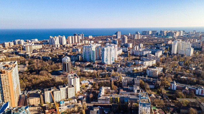 4 Сезона Украинки (Гагарина) 101 м начат ремонт стройматериалы в подар - фото 1