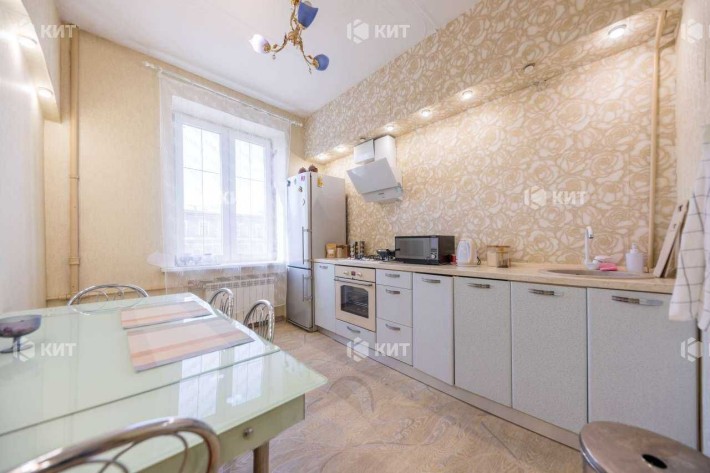 3к. 76м2, Центр (Дом со шпилем, пл. Конституции 2/2) 127468 - фото 1