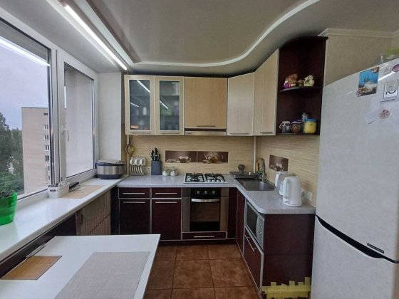 GA S4  Продам 3 ком кв 8/9 93м2, газ, 2 кондиционера Харьков Восточный Луи Пастера183, капремонт, ши Харків