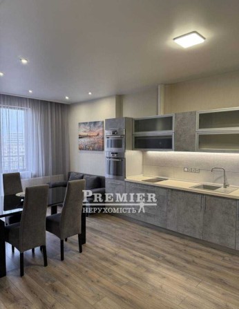 Продам квартиру 52 м² з меблями та технікою у новому ЖК біля моря - фото 1