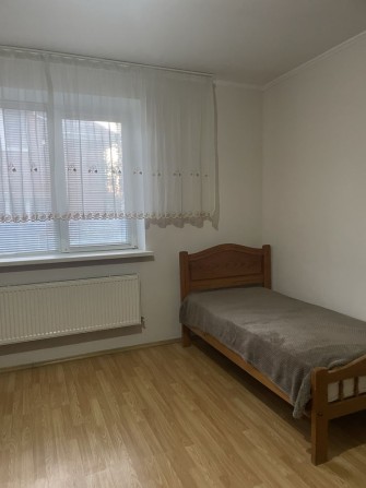 Оренда кімнати по вул. Пирогова.Зупинка Зодчих . - фото 1