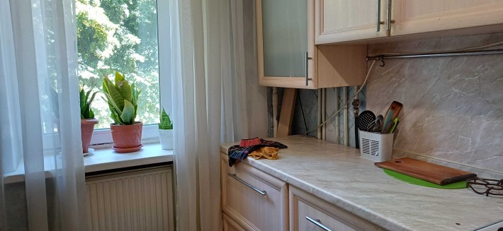 Здаеться окрема кімната для однієї дівчини без хозяйкі - фото 1