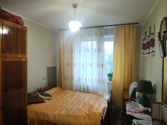 Здається окрема кімната для дівчини чи хлопця на Промавтоматиці