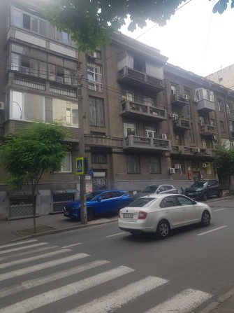 Кімната в центрі міста, вул. Обсерваторна 23 - фото 1