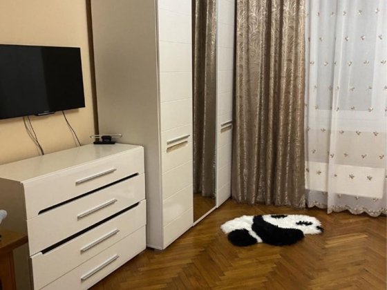 Оренда кімнати в трьохкімнатній квартирі