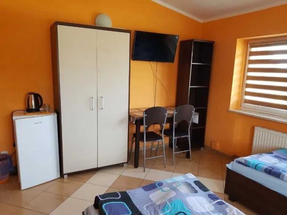 Здам місце в гуртожитку! Дешево! Київ метро Іподром Без %