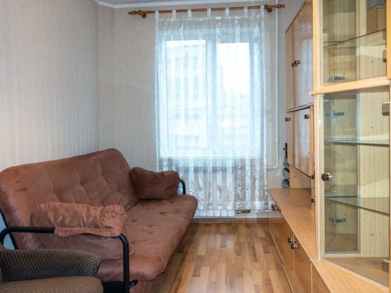 Комната без хозяйки Оболонь, М. Минская, просп. Ивасюка 32. Для девушки