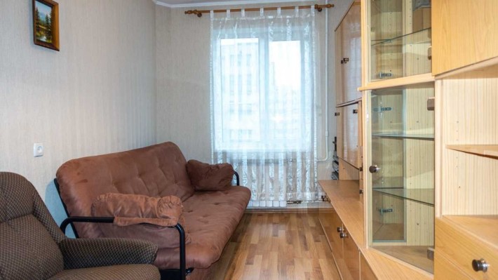 Комната без хозяйки Оболонь, М. Минская, просп. Ивасюка 32. Для девушки - фото 1