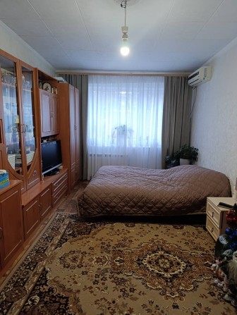 Сдам комнату в коммуне на Адмиральском - фото 1