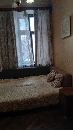 Сдам  комнату в коммунальной квартире   в центре - фото 1