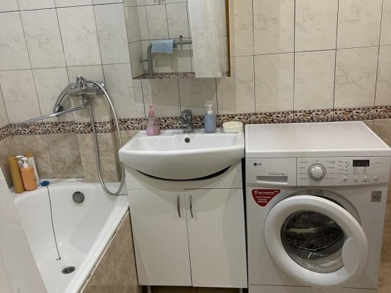 Здам чудову кімнату на Позняках вул. Драгоманова