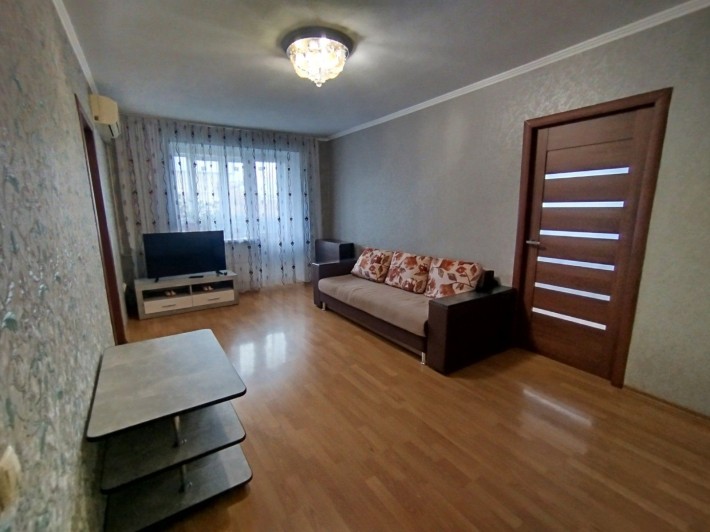 Продам 2 квартиру з ремонтом в центрі Одеської,,пр.Байрона,1 - фото 1
