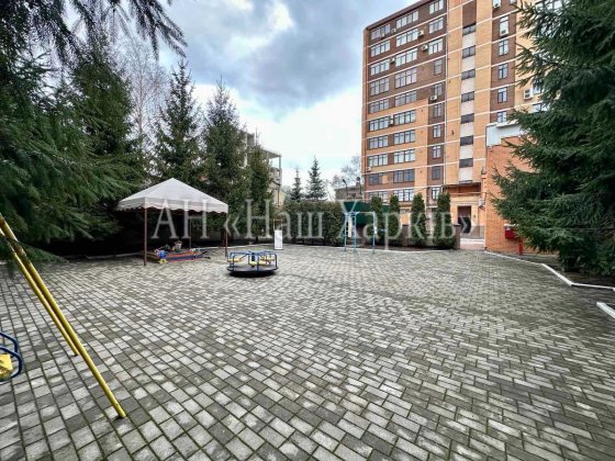 Продам квартиру Центр Индивидуальное отопление Харків