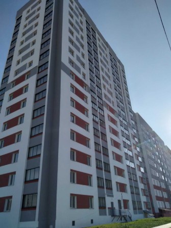 Продам 1 комн. кв. 40 м2 в новострое ЖК Гидропарк РА - фото 1