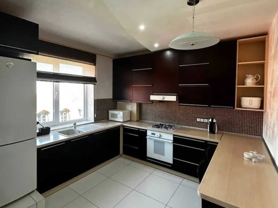 Продаж великої квартири з ремонтом.Вул.Амасова.140000$. Софиевская Борщаговка