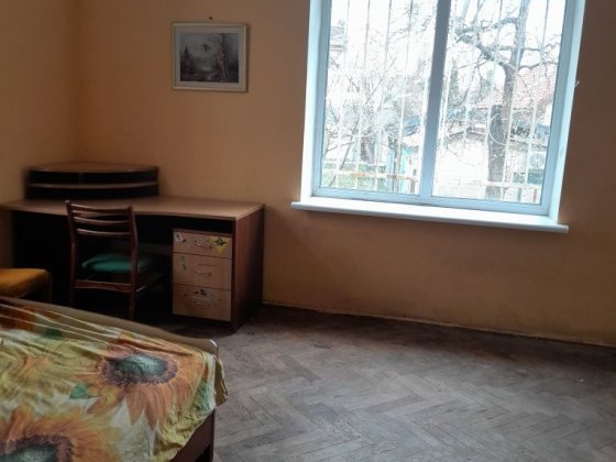 Оренда Одна кімната в 2кімнатній квартирі Угорська Львов