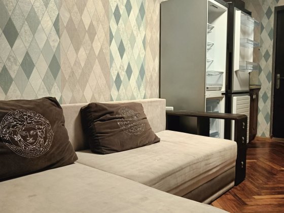 Кімната без хазяїв в комуналці метро Житомирська Академмістечко