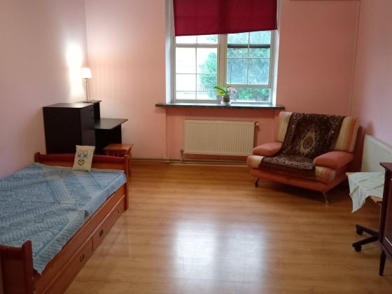 Сдам комнату в частном доме  беру девушек, женщин Одеса