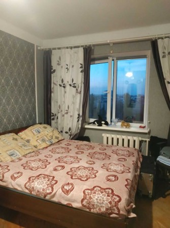 Здається кімната для жінки в 3-х кімн. кв, м. Київ. 3 500 грн. - фото 1