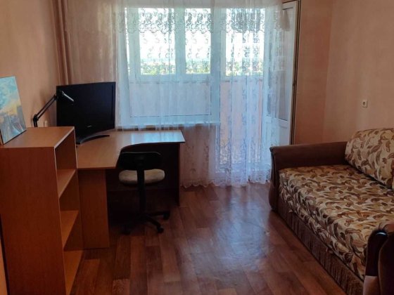 Оренда кімнати в 3-кімнатній квартирі. Троєщина.  Від власника.