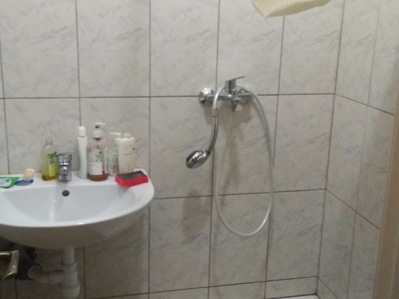 кімната в гуртожитку в 10 хв, від метро Академмістечко, ціна за все