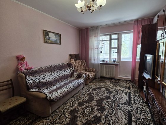 Оренда кімнати в 2кім квартири з хозяйкою. Для дівчинки.  Радужная 17.