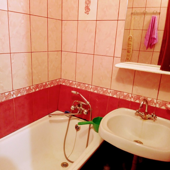 Академмістечко10хв, 1 дівч. Чорнобильська,хороші умови - фото 1