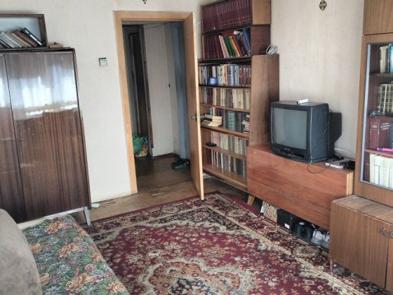 Здається кімната..