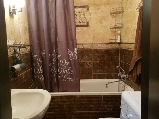 Аренда. 5 минут пешком к метро Нивки. Комната под ключ прям у метро Нивки, пешком 5 минут.