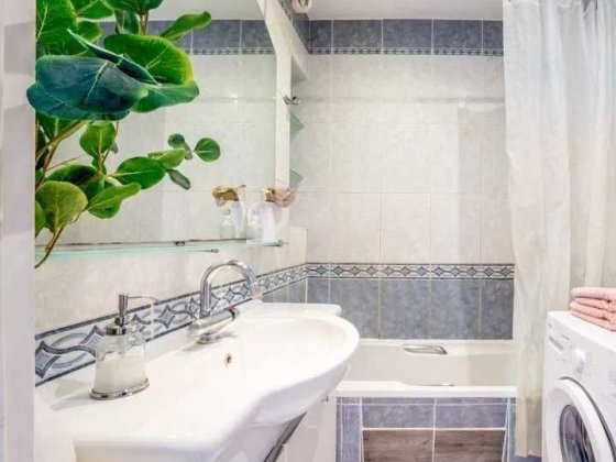 1300 грн. в місяць проживання Здам місце в кімнаті Київ Поруч метро Теремки